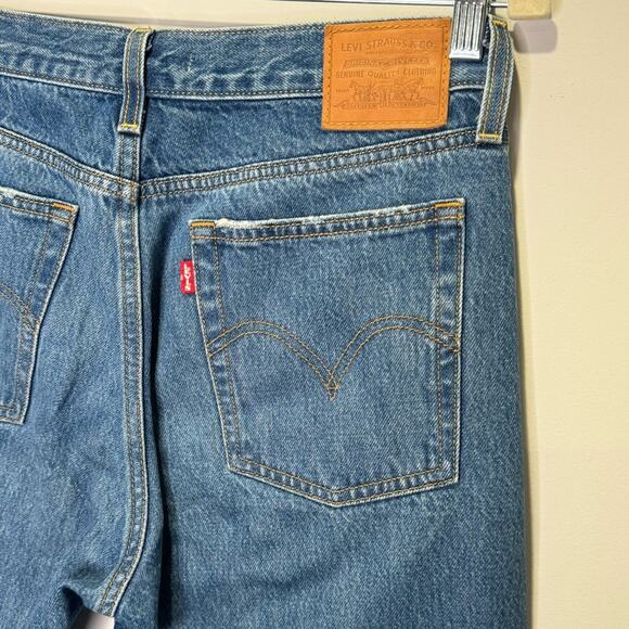 Levi’s Wedgie Straight Fit Denim High Rise Button Fly Jeans Medium Wash - Picture 7 of 13